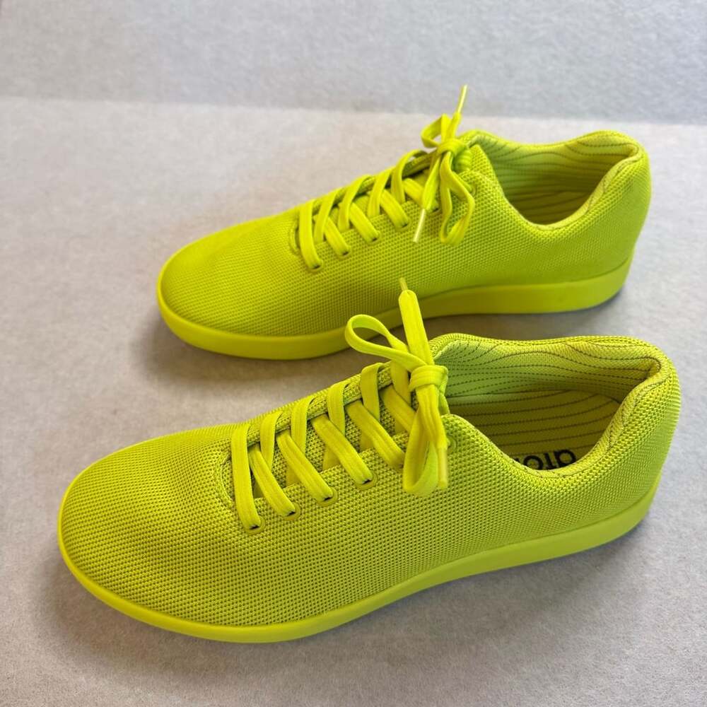 Atoms Model 000 Sneakers Men’s 9.5 Women’s 11 Neon Green Knit Shoes NWOB